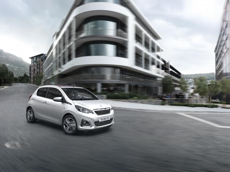  Peugeot 108 5-Door 2014 года  (фото 9 из 33)